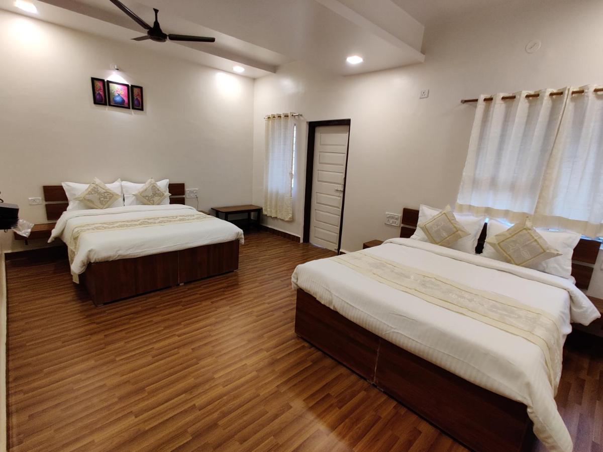 Hotel Surya Grande Kudāl Exterior foto